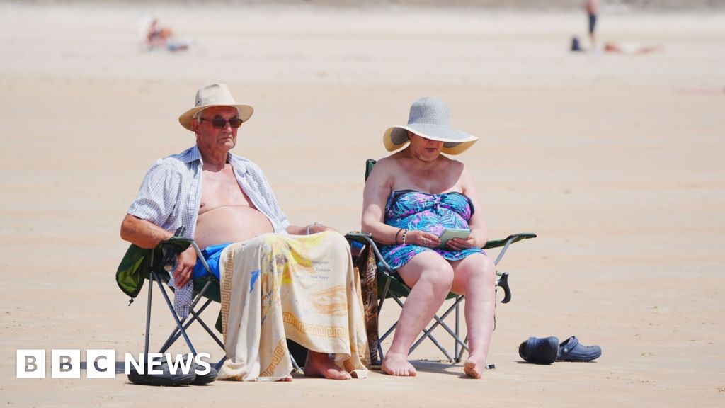Island tops 1m air passengers after summer boost